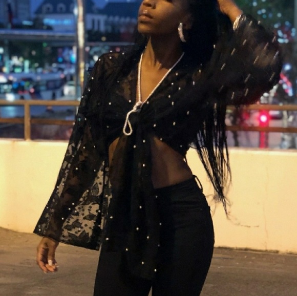 Women's sheer tie-up crop top - Picture 6 of 8